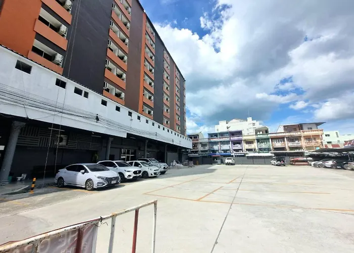 The Grand Day Night Hotel Pattaya