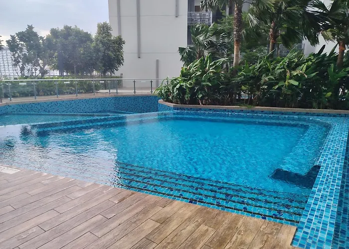 Greenfield Residence With Amazing Pool View And High-Speed Wi-Fi Petaling Jaya