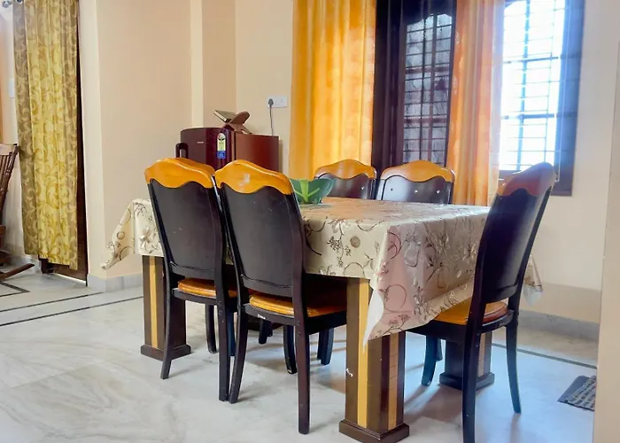 Prince Castle-4Bhk Apartment,Guesthouse Hyderabad