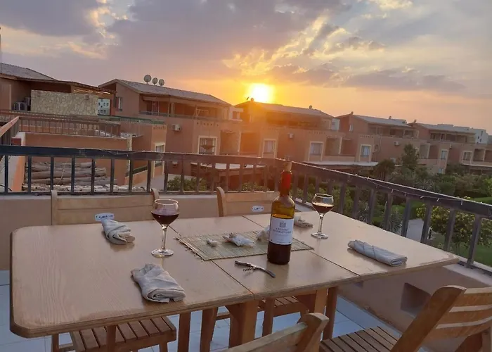 Jenylyn'S Chalet' Families Only' Ain Sukhna