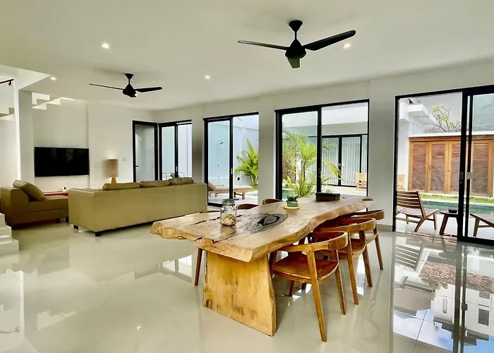 New Villa In The Center Of Seminyak & Kuta