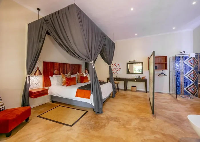 Shongwe Lookout Villa Victoria Falls