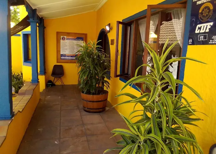 Neo & Ruks Guest Houses Boston Belleville 3 Bellville