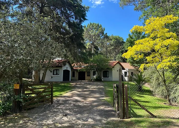 Casa Encina Carilo - Gran Parque Y Pileta Villa