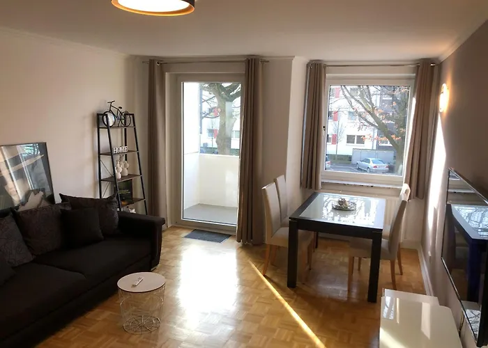 Schoene 2 Zimmer Apartment In Hannover List-Vahrenwald Balkon