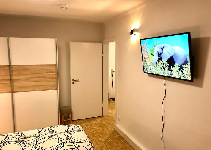 Schoene 2 Zimmer Apartment In Hannover List-Vahrenwald Balkon