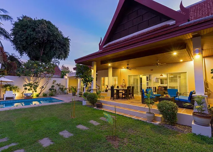 3Br Villa Barnabe With Lush Garden Rawai