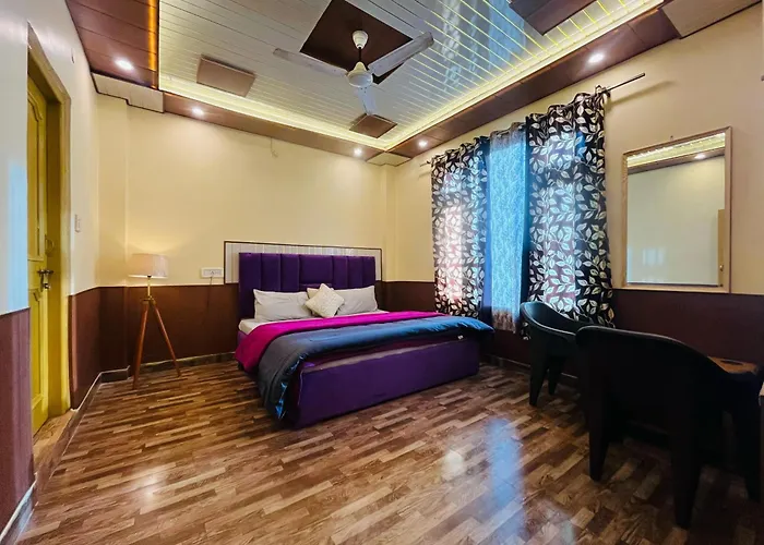 Wood Packers Apartment Kasol