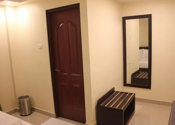 Aura Residency Hotel Thrissur