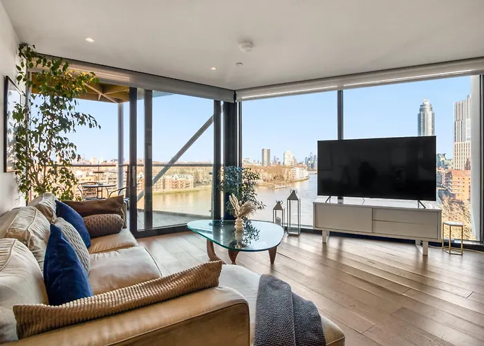 Battersea Power Station 2Br 2Ba River View London
