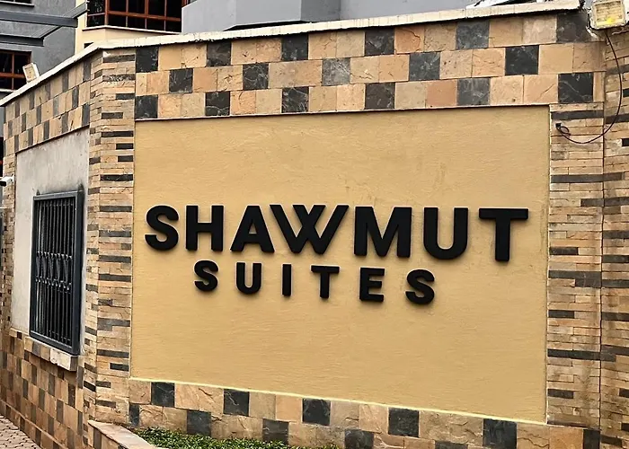 Nakuru Cbd Luxury Suites With Heated Pool, Gym, Secure Parking