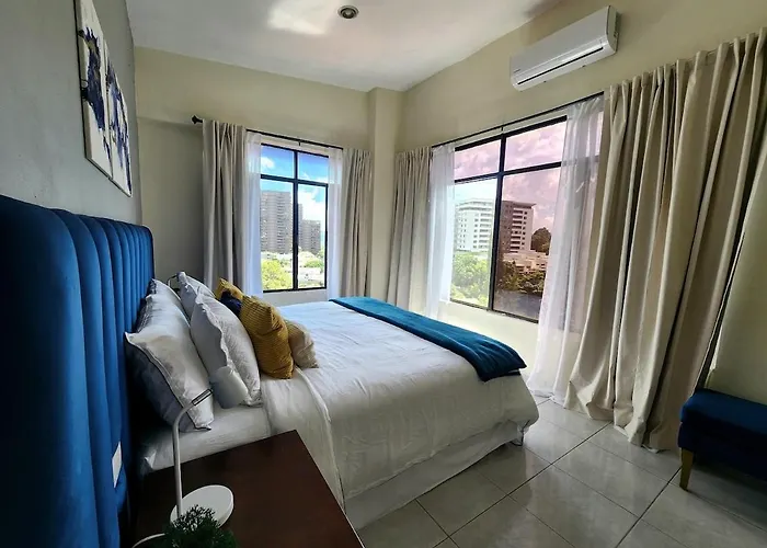 Complete, Centrally-Located Apartment With Panoramic View San Salvador