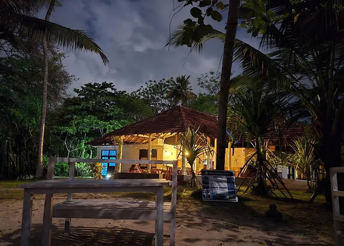Talalla Beach Bungalows