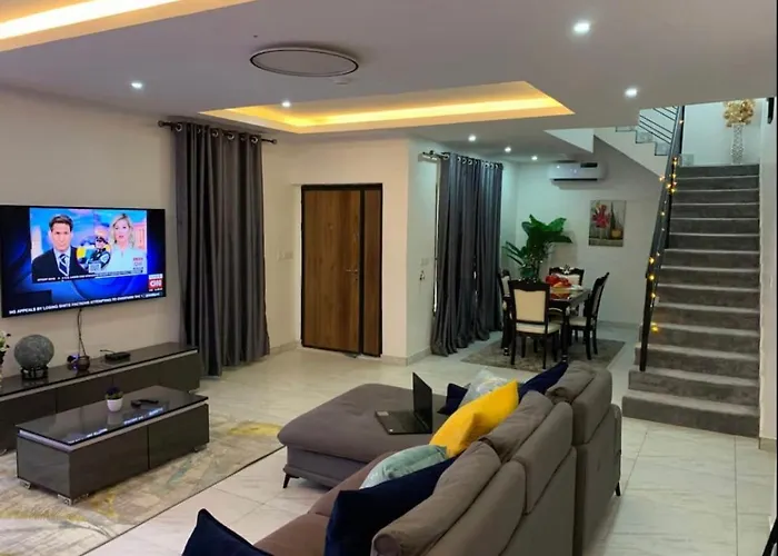 City View Apartment With Pool Gym Lekki Lagos