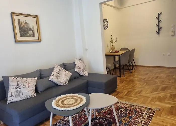 Apartment With A View In Athens