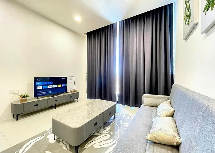 Podium 3Br 2Bth Cozy Apartment Kuching