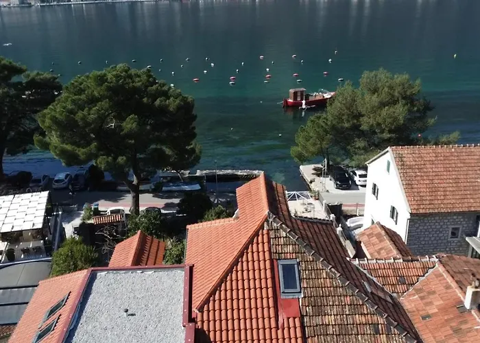 Tetka Apartments Kotor