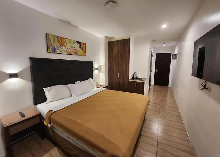 Apollonia Royale Hotel Angeles
