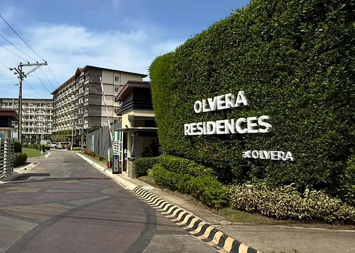 Furnished Condo With Private Parking, Free Wifi, Netflix & 2 Aircon Units Bacolod