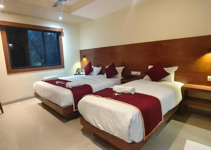Hotel Ashraya International Mumbai