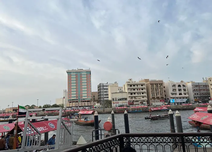 Robin House Dubai Mix Dormitory - Sharaf Dg Metro