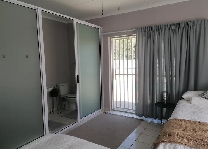 Pangolin Overnight Self-Catering Accommodation Cc Windhoek