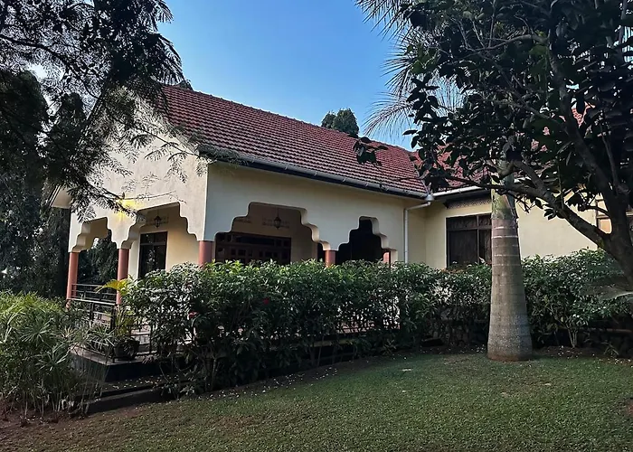 Jo'S Place Entebbe