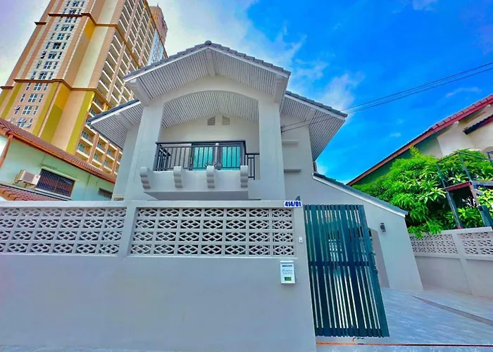 Tagvilla Bongkot Pool Villa In Pattaya 4 Bedroom
