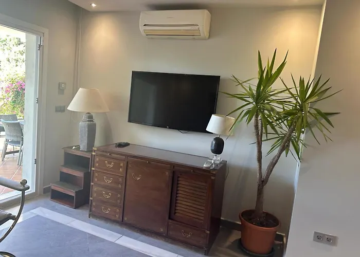 Ground Floor Apartment In Prime Location Marbella