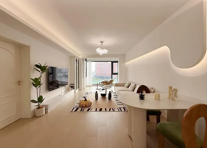 Ehub - Modern Rare 4-Bedroom Apt, 50M From Subway Shanghai