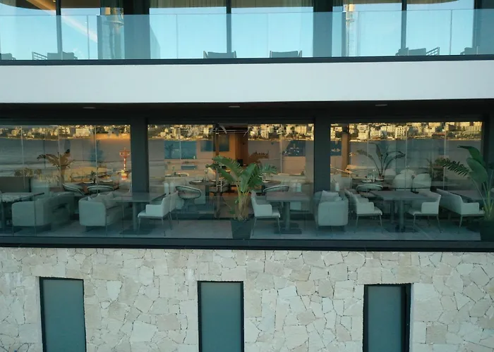 Alyacht Premium Hotel Sarande