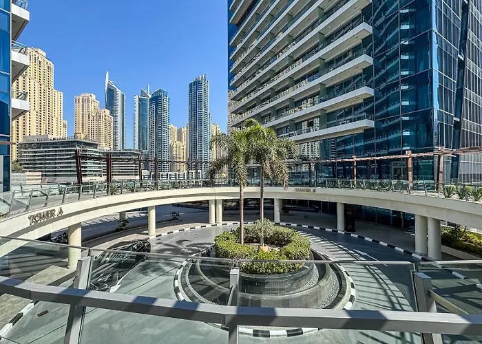 Dubai Marina View - 2Br Apt With Pool & Gym