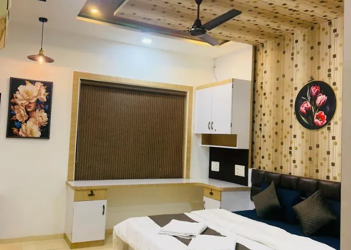 The Royal Luxor 3Bhk Villa Pune