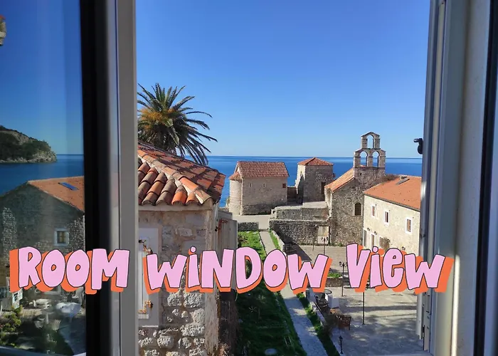 Freedom Hostel Budva