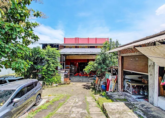 Hotel O Adinda Kost Semarang
