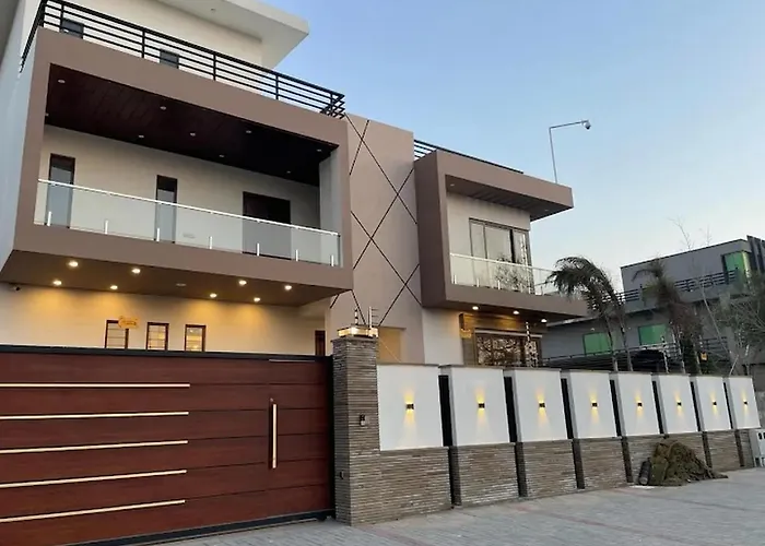Couple Guest House Islamabad