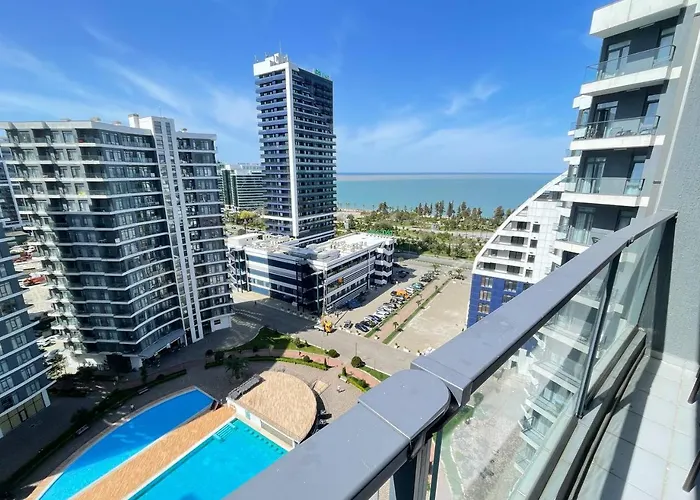 Swimming Paradise Apartments Batumi