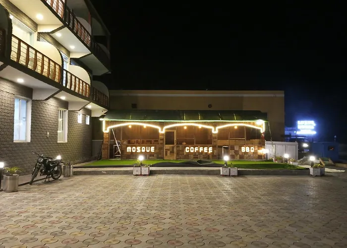 Sapphire Hunza Hotel Gulmit