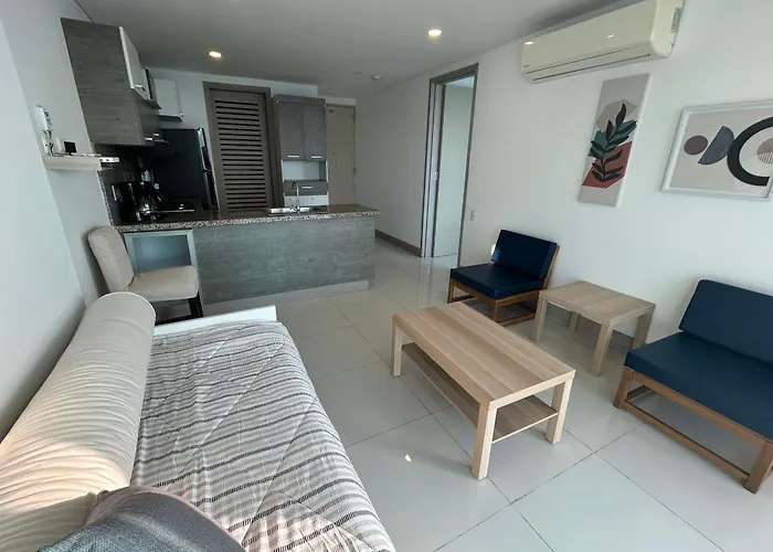 Apartamento En Edificio Palmetto Beach Frente A La Playa Cartagena