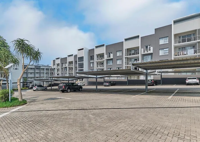 Central Sandton Stay In Spacious 2Br Apt , Close To Sandton City With Fast Wifi, Gym & Pool Johannesburg