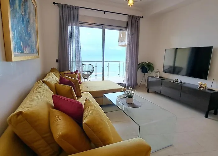 Appartement Moderne Avec Vue Mer, Corniche Tanger