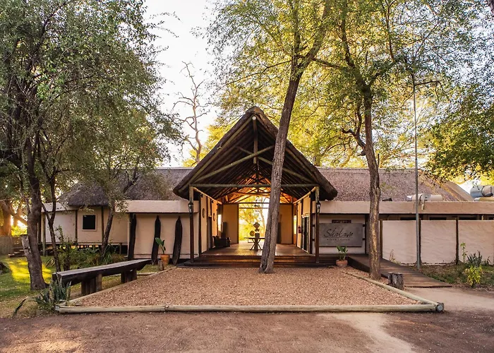 Shakawe River Lodge
