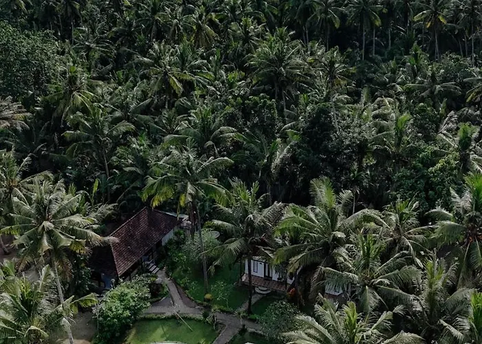 Crystal Bay Villa Sakti