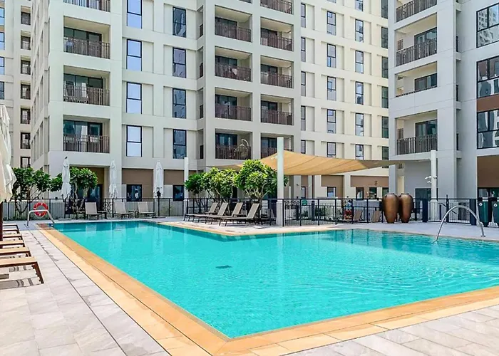 Livbnb - 1Br Retreat Free Access To Creek Lagoon Dubai