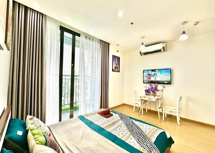 Lux Studio Near Korean Embassy, Dcapital And Nation Convention Centre Hanoi