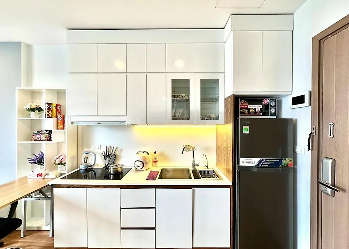 Lux Studio, Center Position, Quick To Airport, Next To Marriott And Nation Convention Centre Hanoi