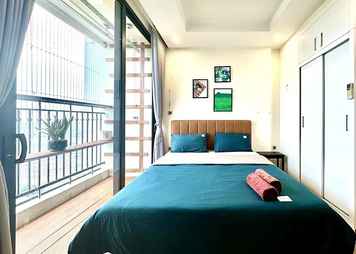 Delux Studio With Swimming, Gym, Private Walking Lake, Gardens Hanoi