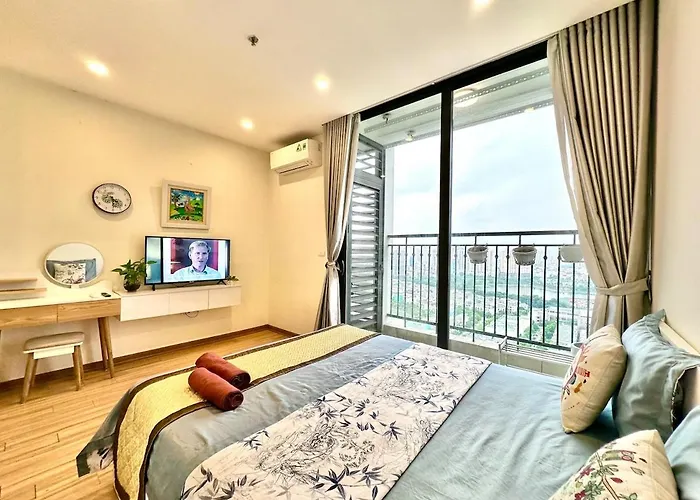 Beautiful Studio Apt In Vinhomes Green Bay, Quick To Airport Hanoi