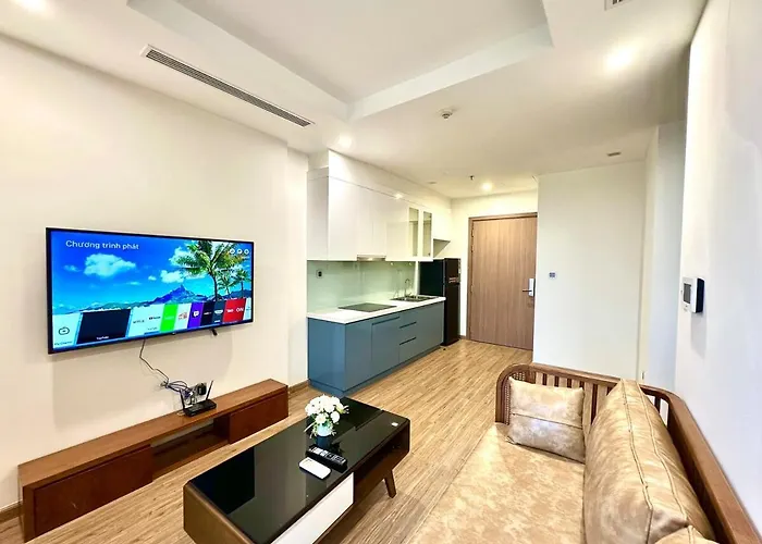 Deluxe Two Spacious Bedroom Apt, Nice View With Big Window In Vinhomes Green Bay Hanoi