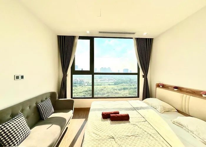 Delux Two Bedroom Apartment In Vinhomes Green Bay Near Marriott And Keangnam Hanoi